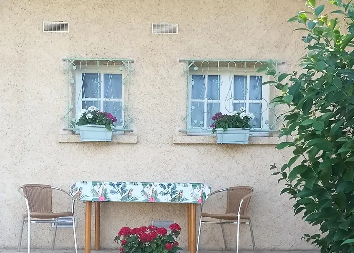 Gentil Coquelicot منزل للإقامة *